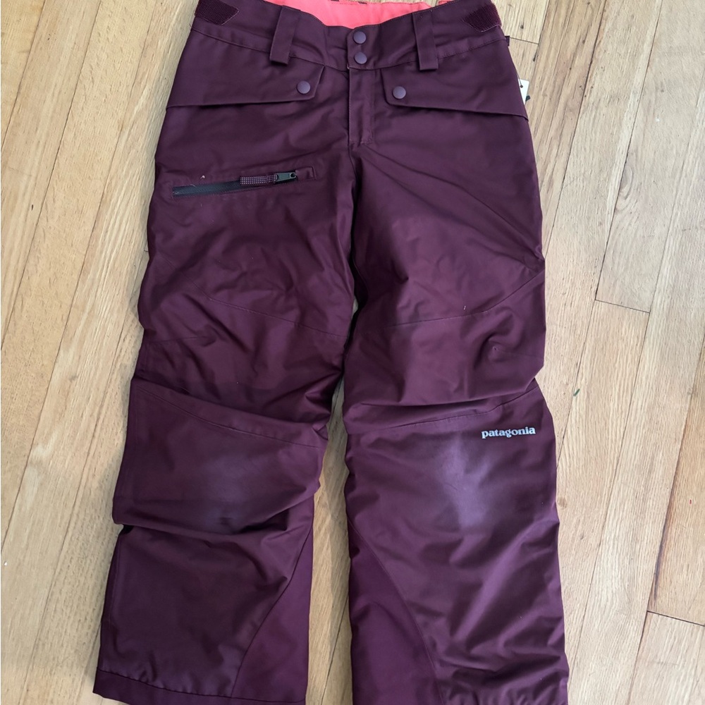 Kids size XS 5/6 Patagonia snow pants